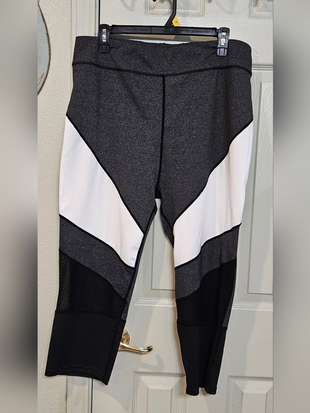 LC Trendz Black, White & Charcoal Colorblock Leggings